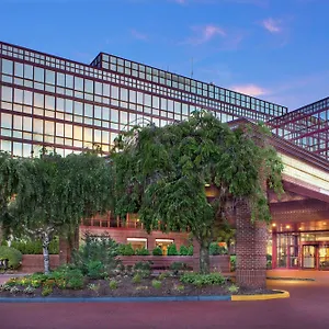 Doubletree By Hilton New York-laguardia *** Нью-Йорк